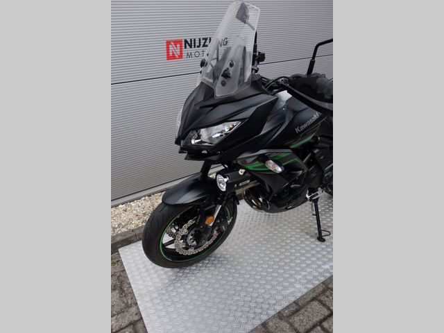 kawasaki - versys-650-grand-tourer