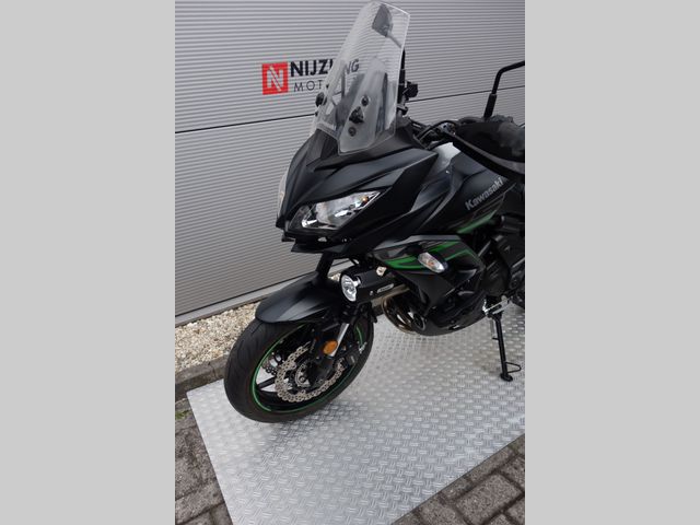 kawasaki - versys-650-grand-tourer