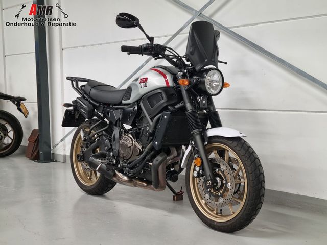 yamaha - xsr-700-xtribute
