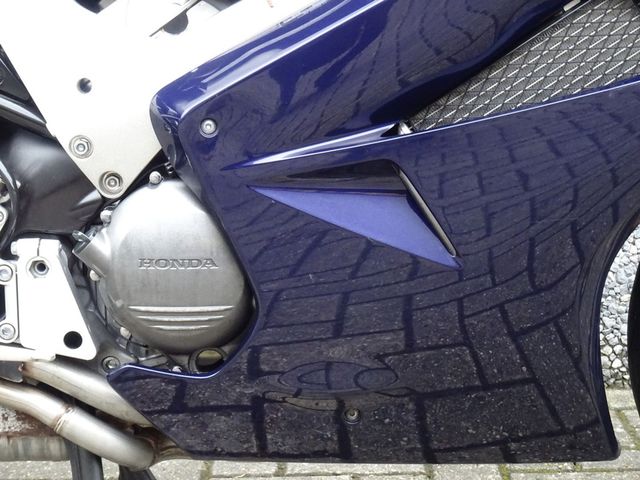 honda - vfr-800-fi-vtec