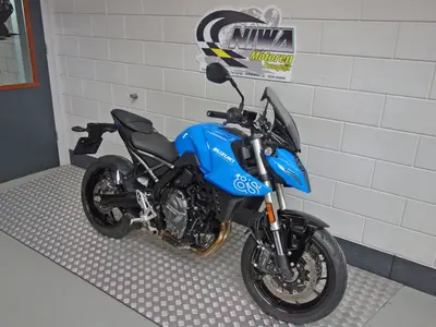 SUZUKI GSX-8S – foto 3
