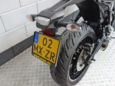 SUZUKI GSX-8S – foto 4
