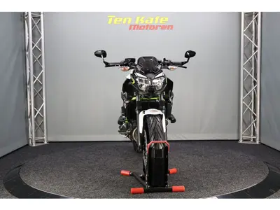 KAWASAKI Z650 – foto 3