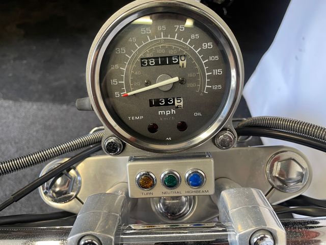honda - vt-1100-c-shadow