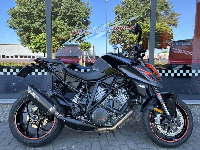 ktm - 1290-super-duke-r