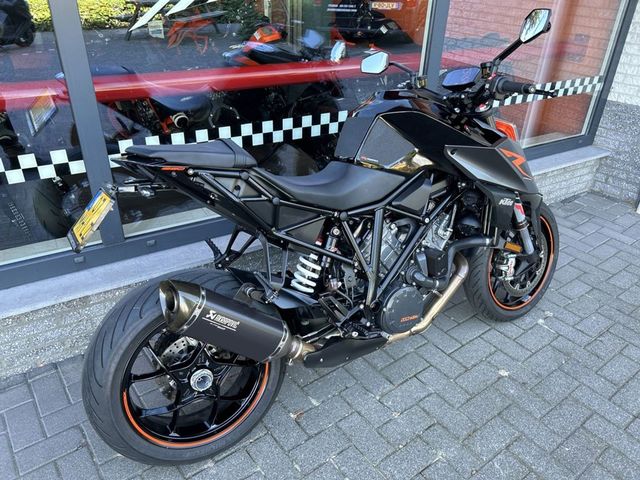 ktm - 1290-super-duke-r