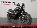 TRIUMPH STREET TWIN
