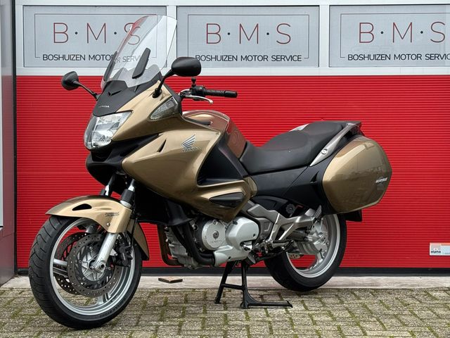 honda - nt-700-v-deauville-abs