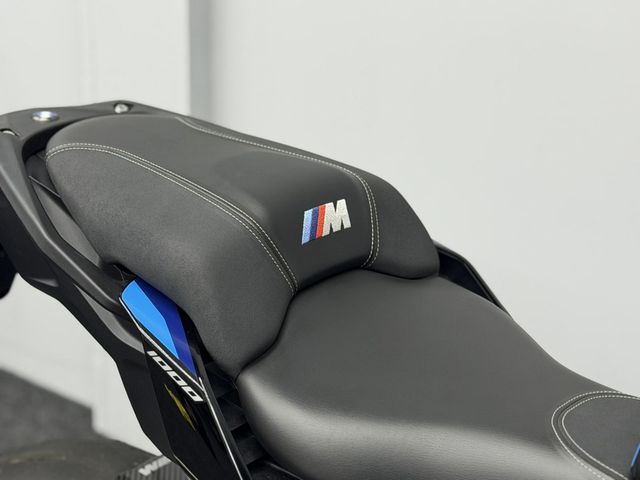 bmw - m-1000-xr