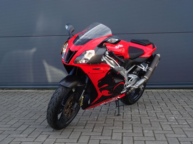 aprilia - rsv-1000-r