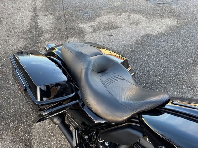 harley-davidson - road-glide