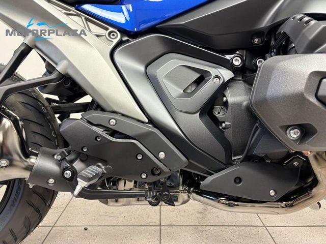 bmw - r-1300-r