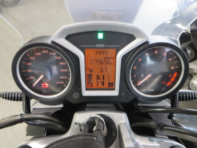 bmw - r-1200-r-abs