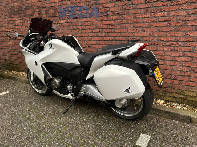 honda - vfr-1200-f