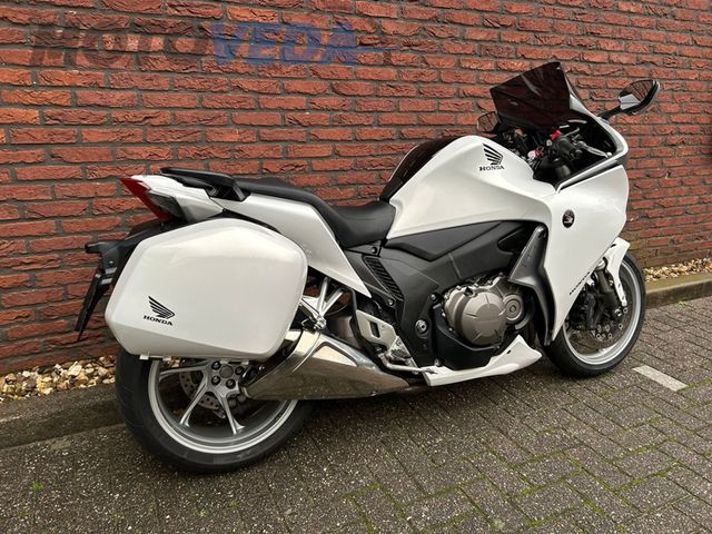 honda - vfr-1200-f