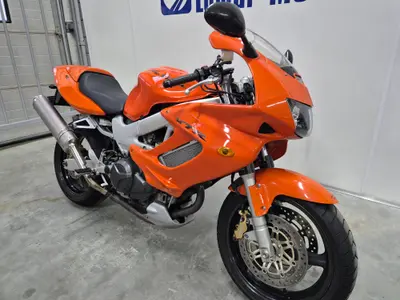 HONDA VTR 1000 F FIRESTORM – foto 2