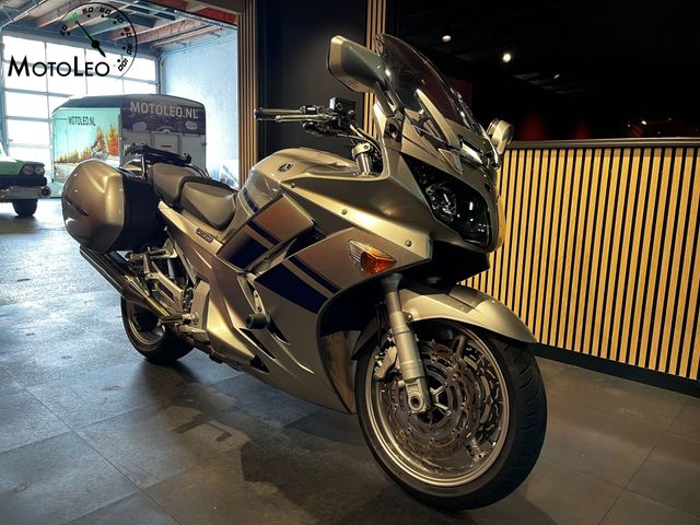 yamaha - fjr-1300