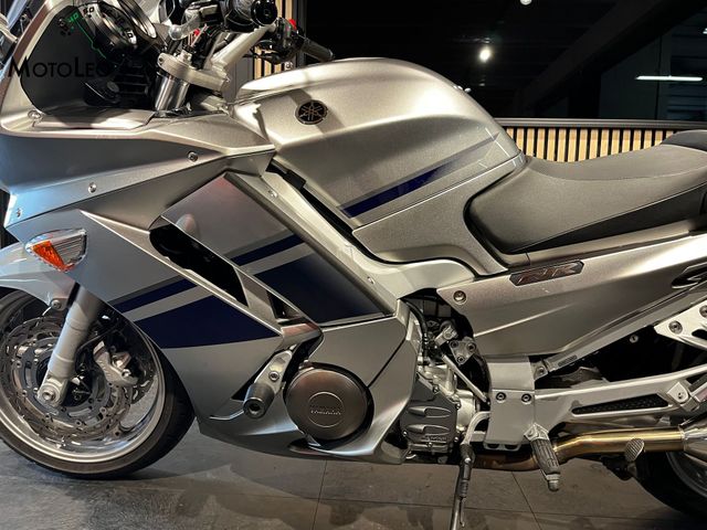 yamaha - fjr-1300