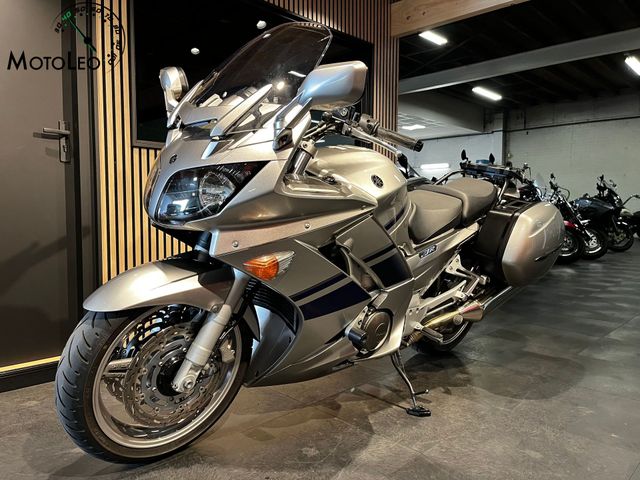 yamaha - fjr-1300