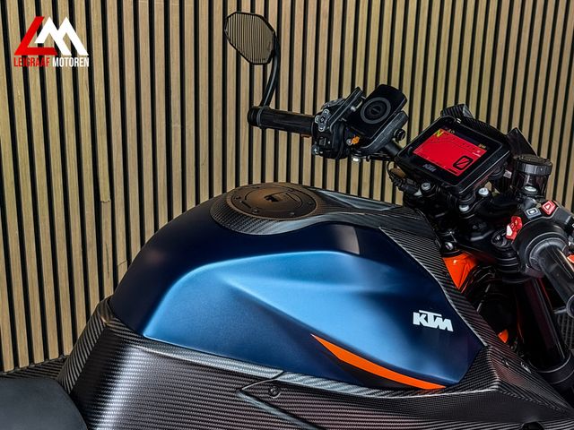 ktm - 1290-super-duke-r-evo