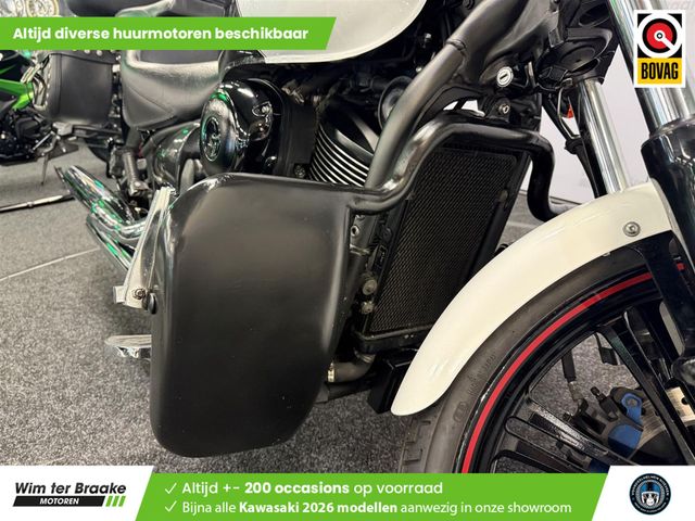 kawasaki - vn-900-custom