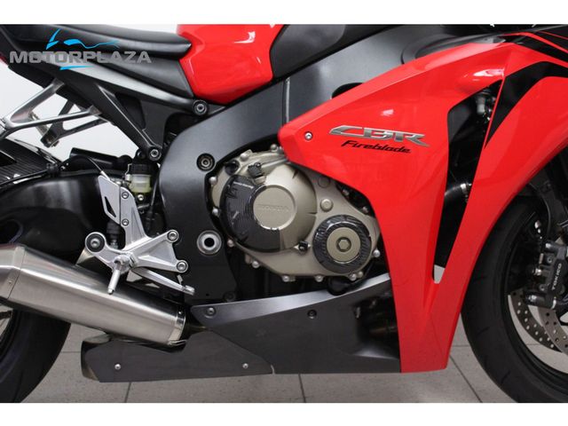 honda - cbr-1000-rr-fireblade