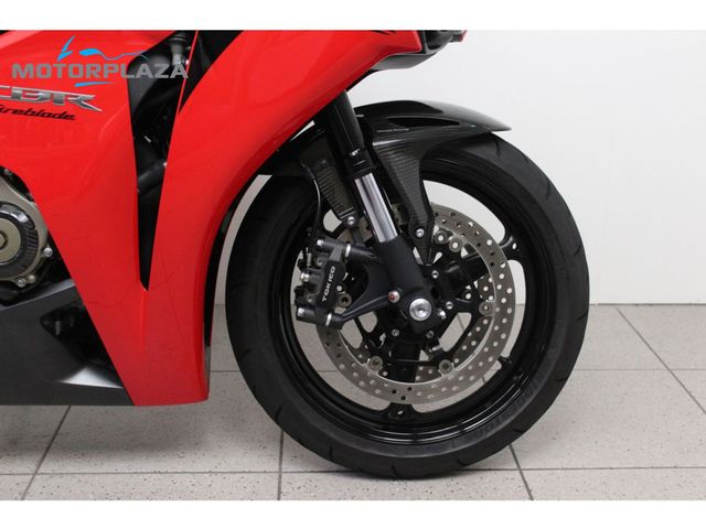 honda - cbr-1000-rr-fireblade