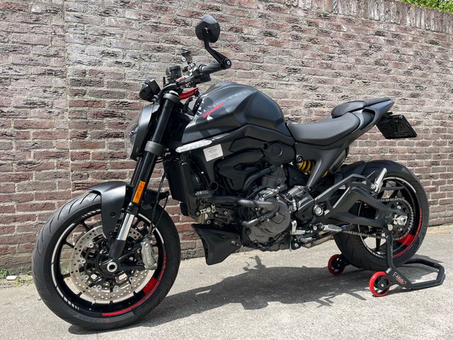 ducati - monster