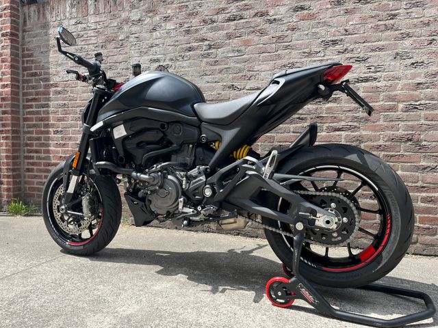 ducati - monster