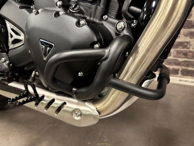 triumph - scrambler-400-xc