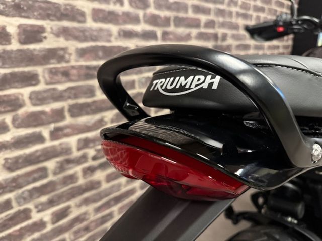 triumph - scrambler-400-xc