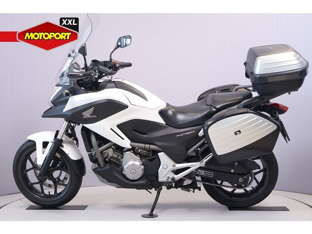 honda - nc-700-x-dct