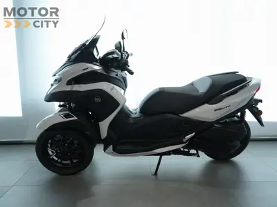 YAMAHA TRICITY 300 – foto 4