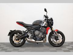 TRIUMPH TRIDENT 660