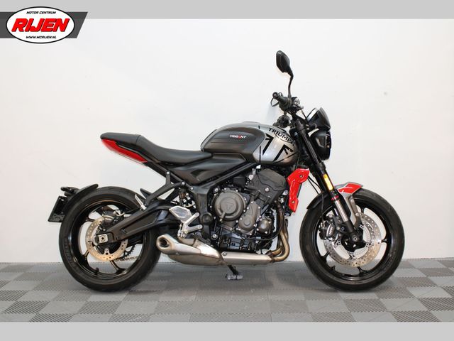 triumph - trident-660