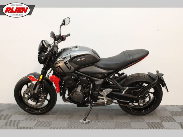 triumph - trident-660