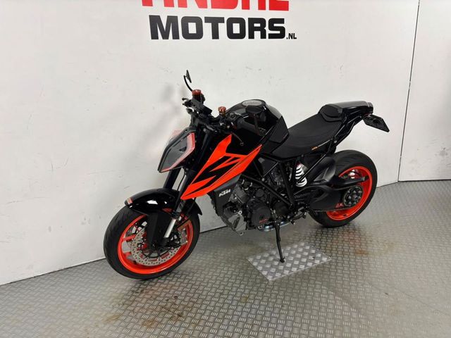 ktm - 1290-super-duke-r