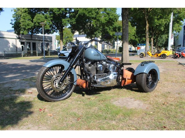 harley-davidson - softail-sportglide