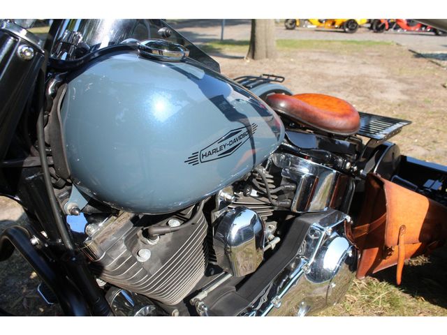 harley-davidson - softail-sportglide
