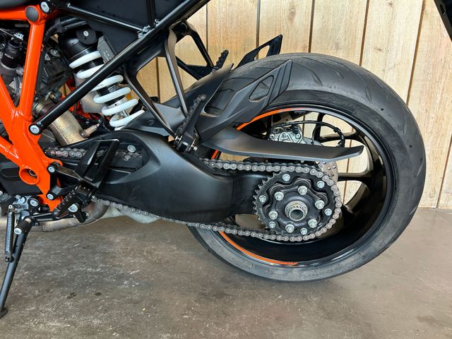 ktm - 1290-super-duke-gt