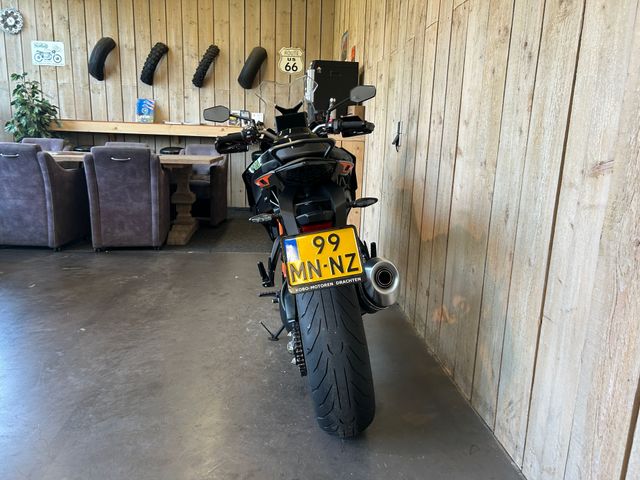 ktm - 1290-super-duke-gt