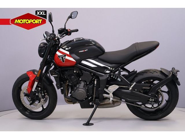 triumph - trident-660