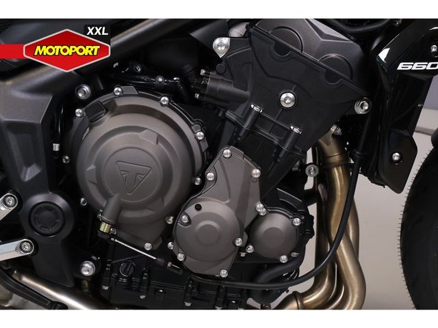 triumph - trident-660