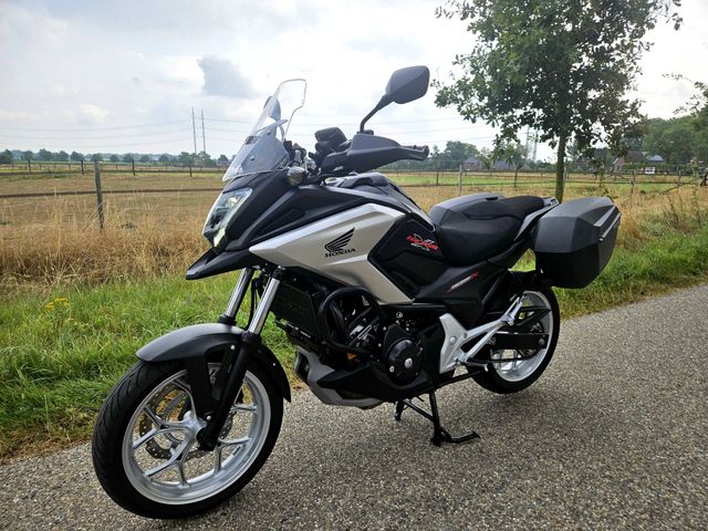 honda - nc-750-x-dct