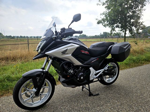 honda - nc-750-x-dct