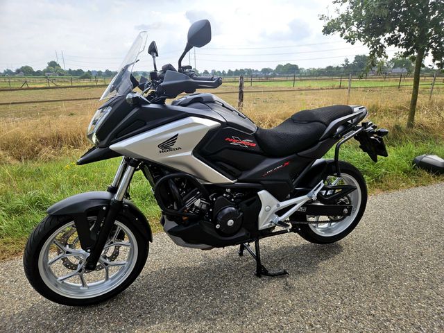 honda - nc-750-x-dct