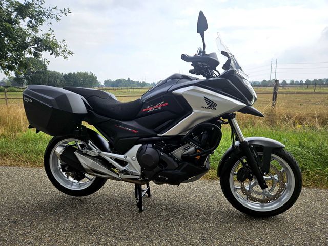 honda - nc-750-x-dct