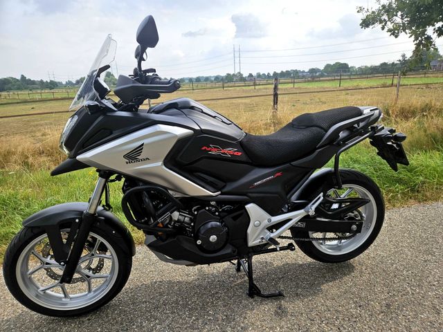 honda - nc-750-x-dct