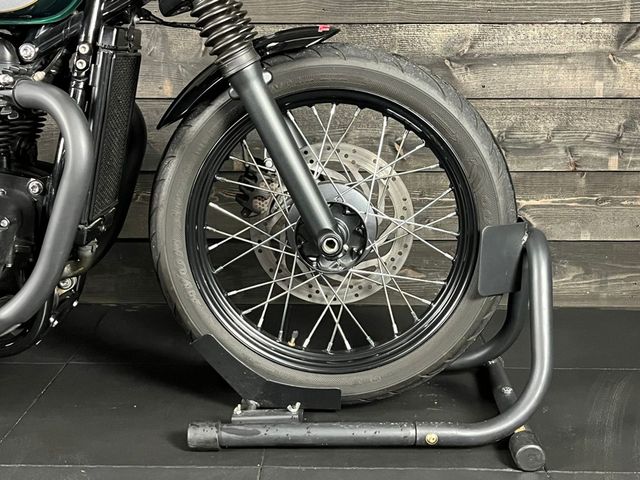 triumph - bonneville-bobber