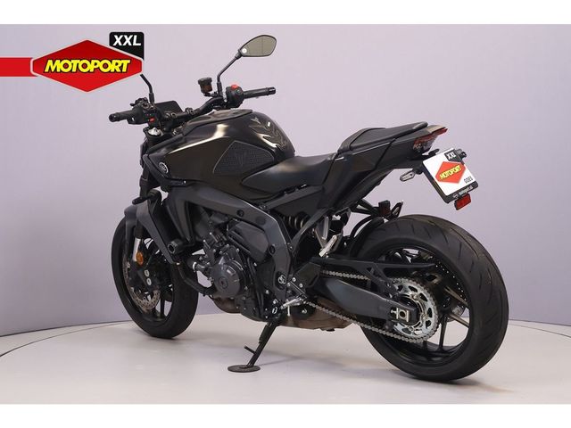 yamaha - mt-09-y-amt